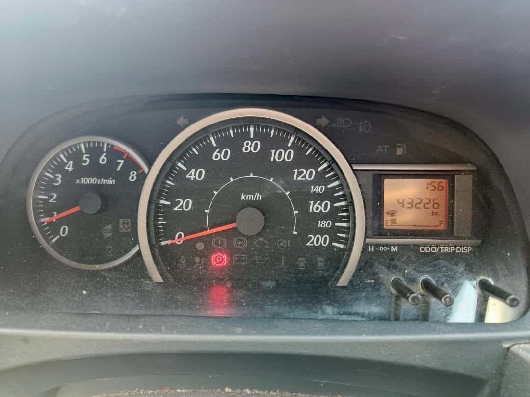 DAIHATSU SIGRA 1.0 M