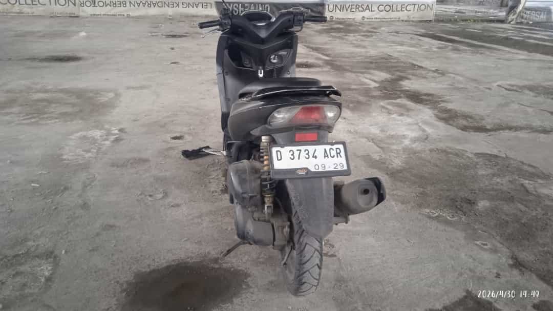 YAMAHA LEXI