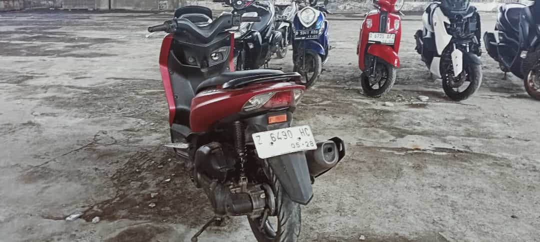 YAMAHA LEXI