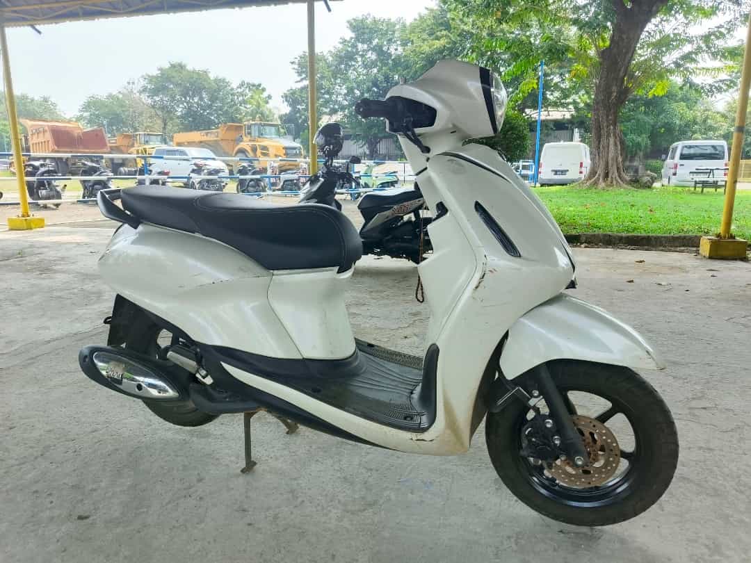 YAMAHA GRAND FILANO NEO