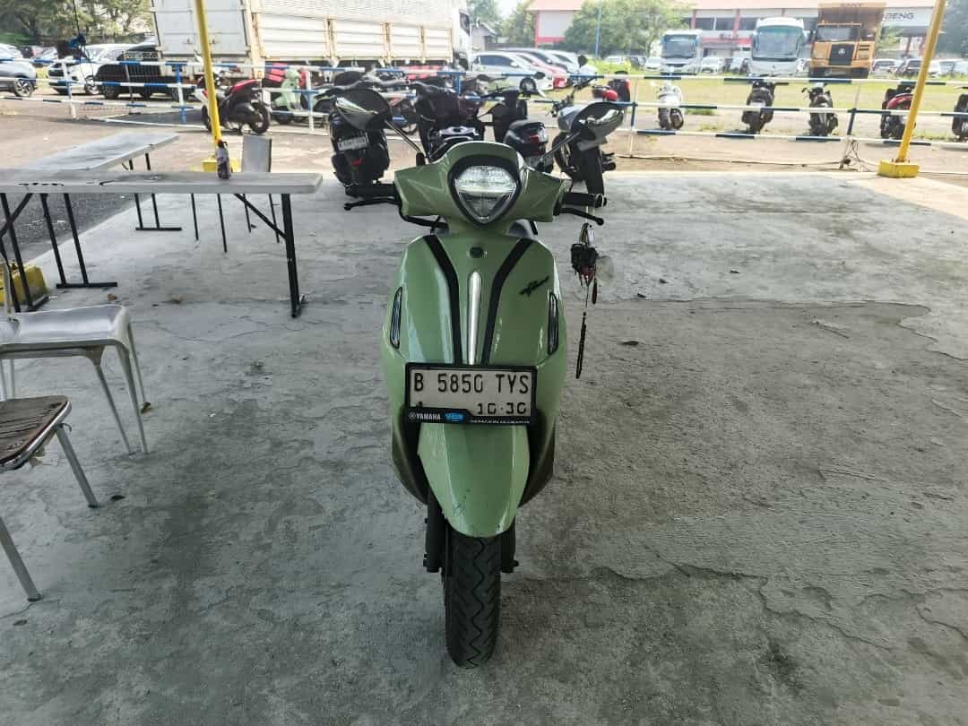 YAMAHA GRAND FILANO NEO