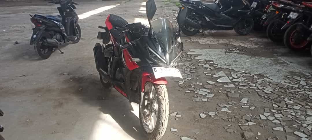 HONDA CBR 150 R
